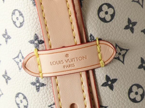Luxury LV Handbag M24141