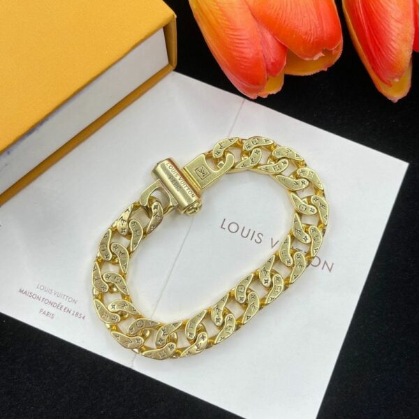 New Collection Fashion LV Bracelet 164