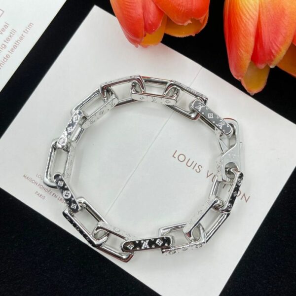New Collection Fashion LV Bracelet 154