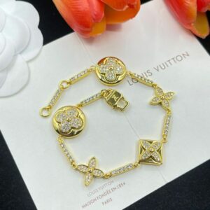 New Collection Fashion LV Bracelet 149
