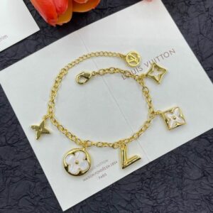 New Collection Fashion LV Bracelet 143