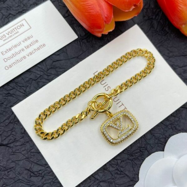 New Collection Fashion LV Bracelet 141