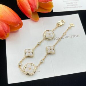 New Collection Fashion LV Bracelet 136