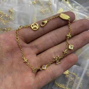 New Collection Fashion LV Bracelet 133