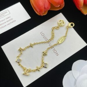 New Collection Fashion LV Bracelet 131