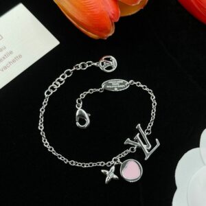 New Collection Fashion LV Bracelet 122