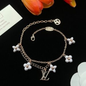New Collection Fashion LV Bracelet 118