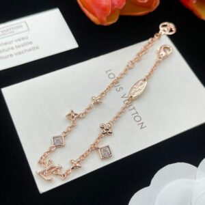 New Collection Fashion LV Bracelet 109