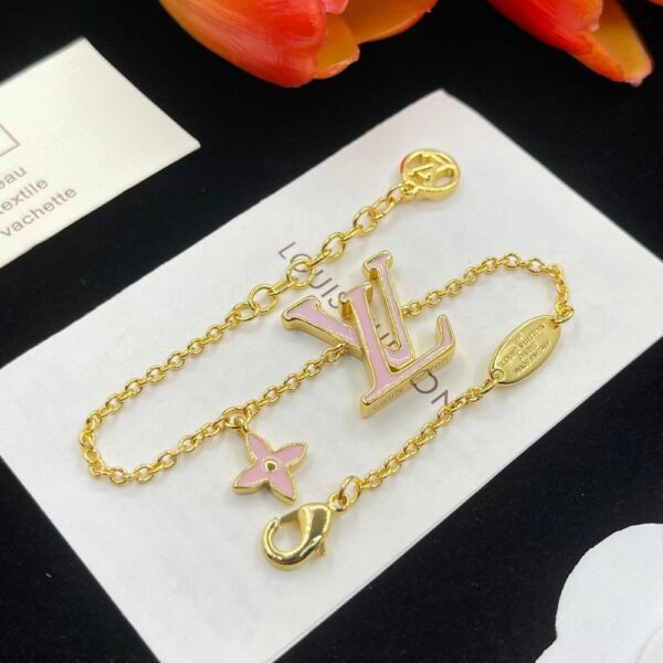 New Collection Fashion LV Bracelet 108