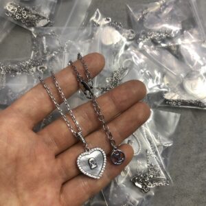 New Collection Fashion LV Necklace 095