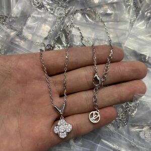 New Collection Fashion LV Necklace 093