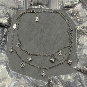 New Collection Fashion LV Necklace 086