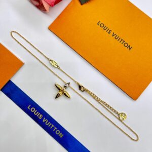 New Collection Fashion LV Necklace 066