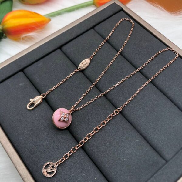 New Collection Fashion LV Necklace 065