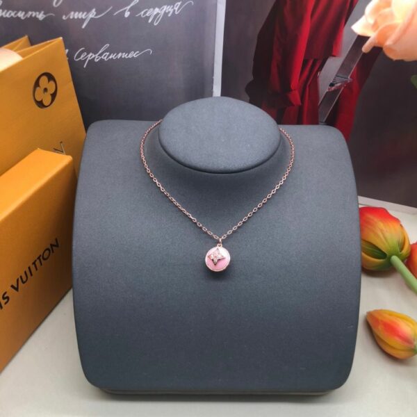 New Collection Fashion LV Necklace 063