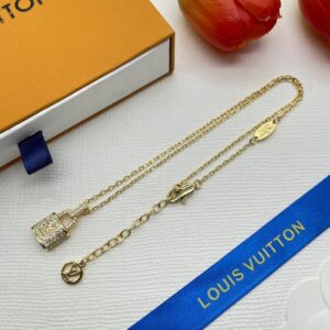 New Collection Fashion LV Necklace 018