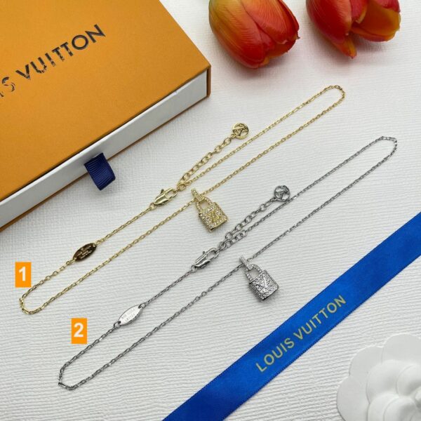 New Collection Fashion LV Necklace 017