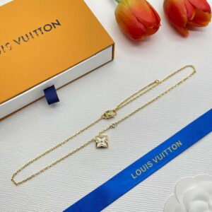 New Collection Fashion LV Necklace 009