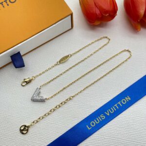 New Collection Fashion LV Necklace 007