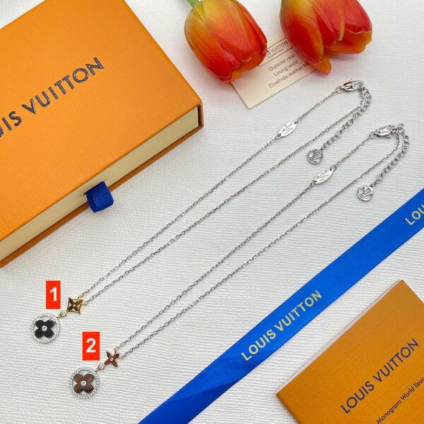 New Collection Fashion LV Necklace 006