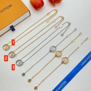 New Collection Fashion LV Necklace 005