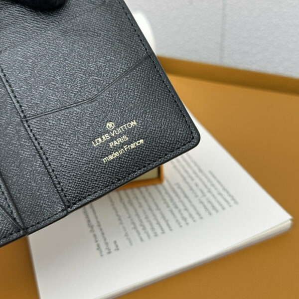 Luxury LV Wallet M63144