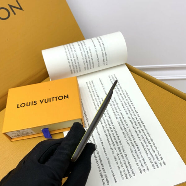Luxury LV Wallet M12602