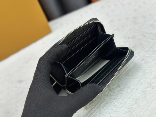 Luxury LV Wallet M60067