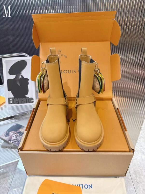 New Collection Fashion Women LV Shoes 1076 New Collection Fashion Women LV Shoes 1076