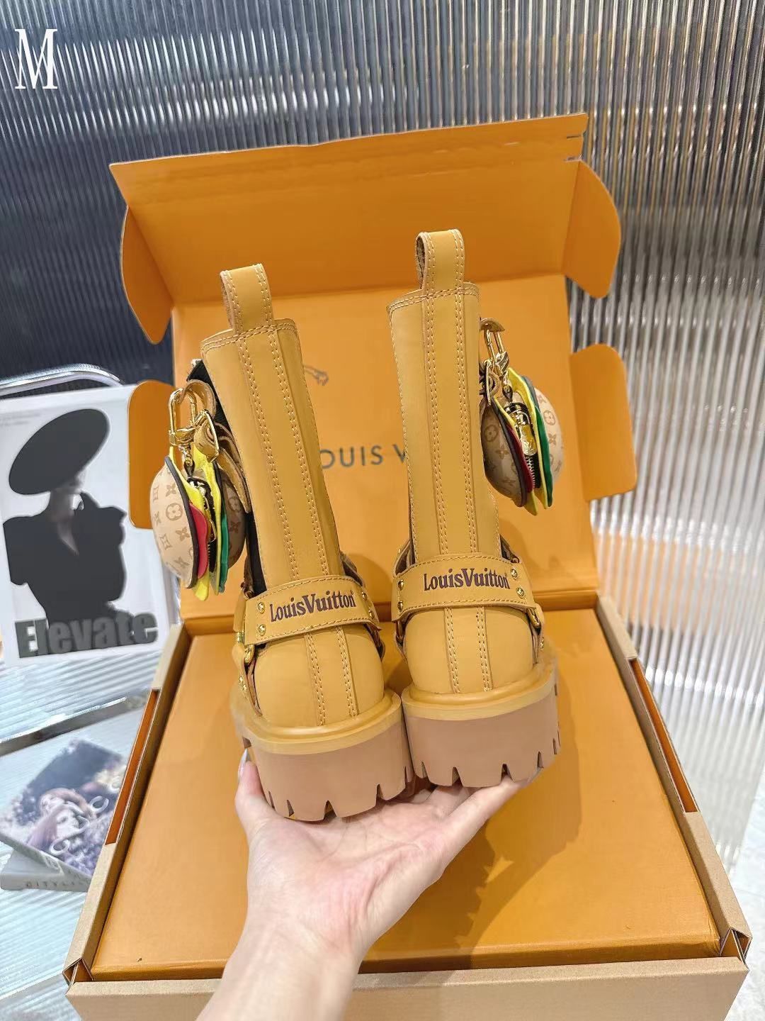 New Collection Fashion Women LV Shoes 1076 New Collection Fashion Women LV Shoes 1076