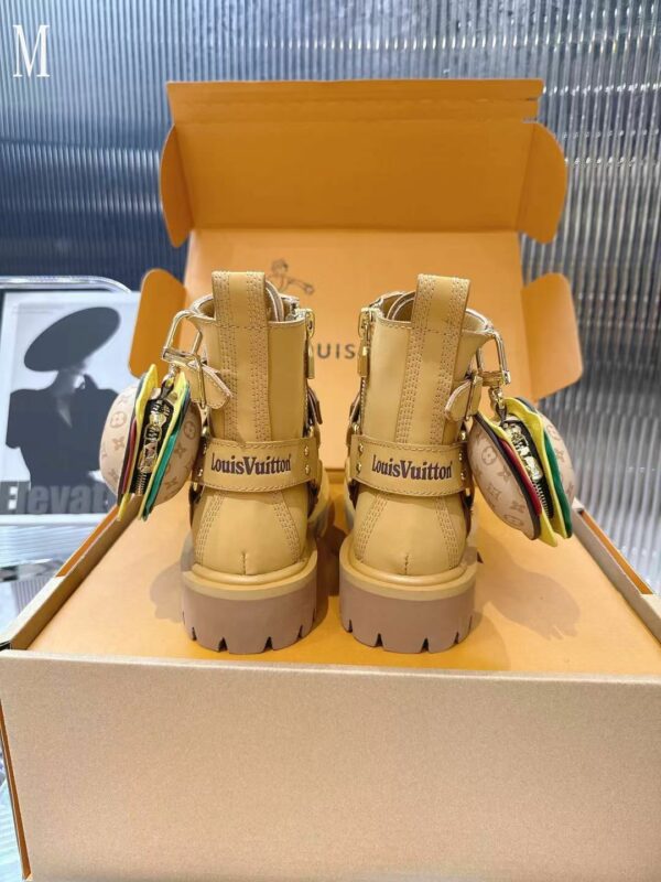 New Collection Fashion Women LV Shoes 1084