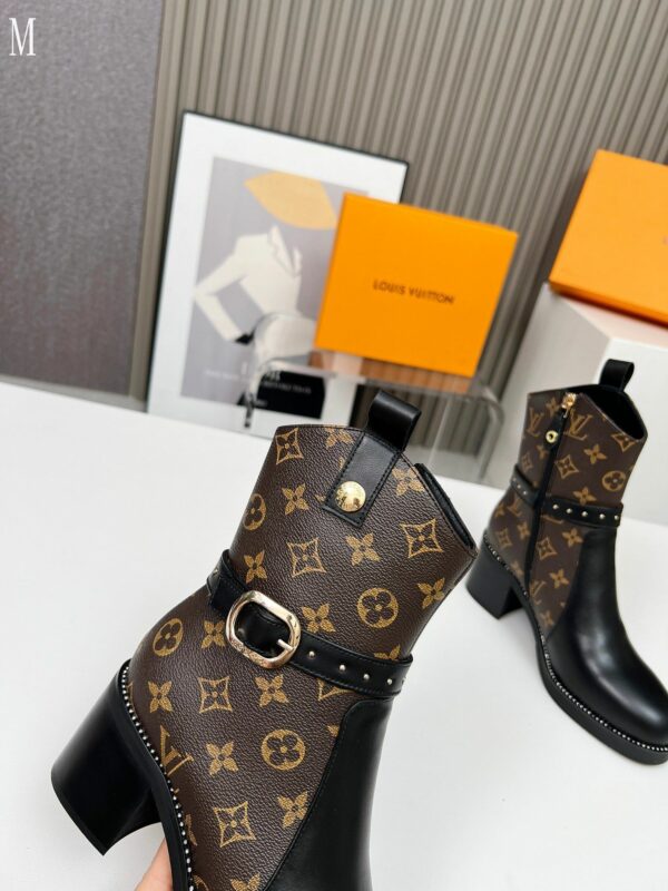 New Collection Fashion Women LV Shoes 1093