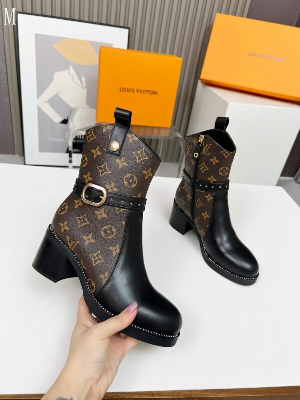 New Collection Fashion Women LV Shoes 1093