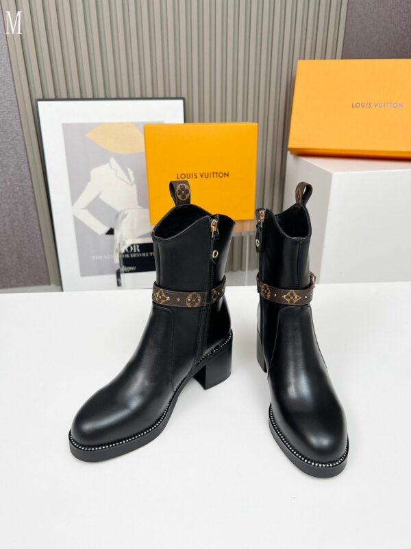 New Collection Fashion Women LV Shoes 1094