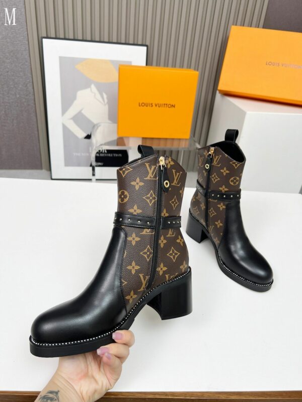 New Collection Fashion Women LV Shoes 1093