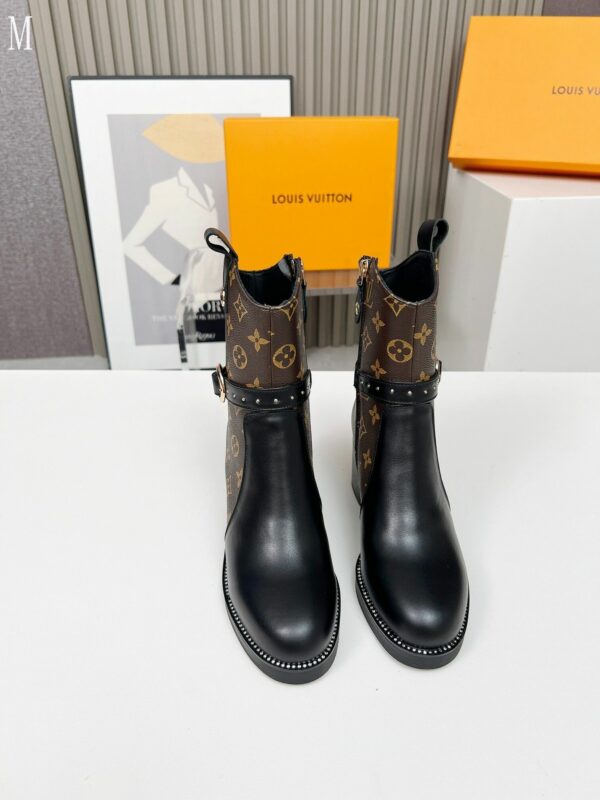 New Collection Fashion Women LV Shoes 1094