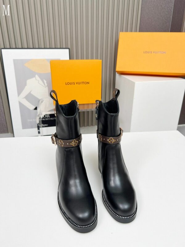 New Collection Fashion Women LV Shoes 1094