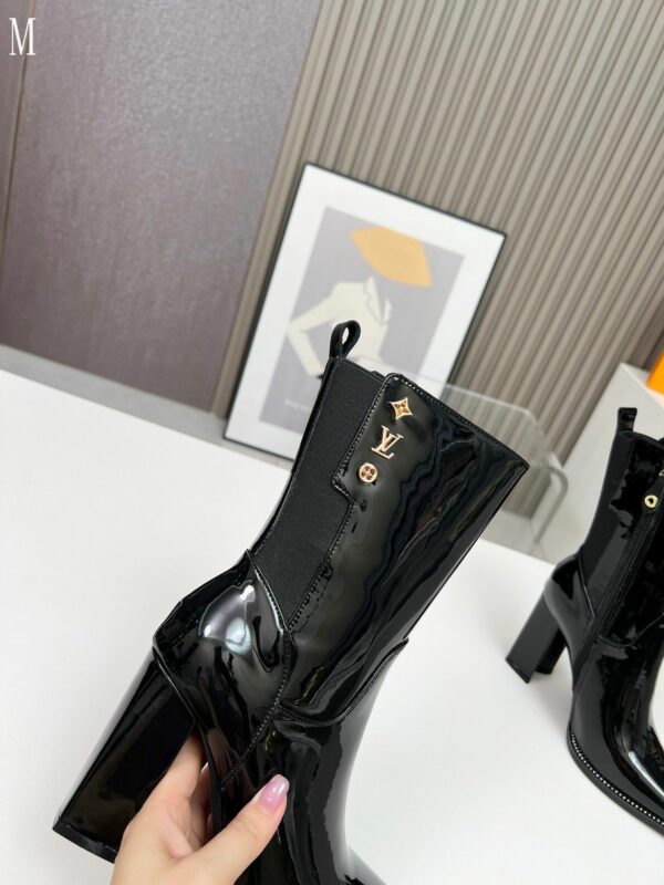 New Collection Fashion Women LV Shoes 1098