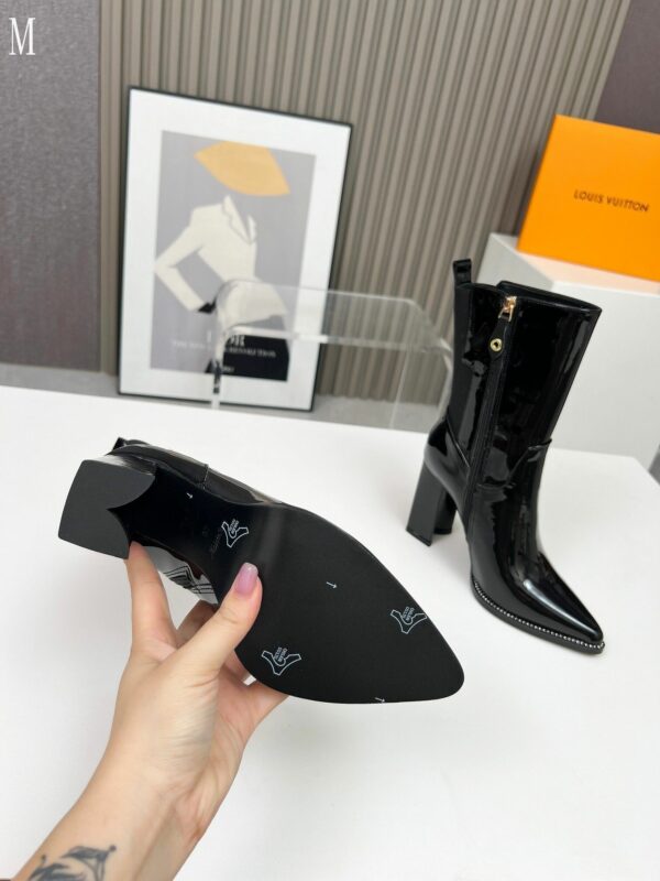 New Collection Fashion Women LV Shoes 1098