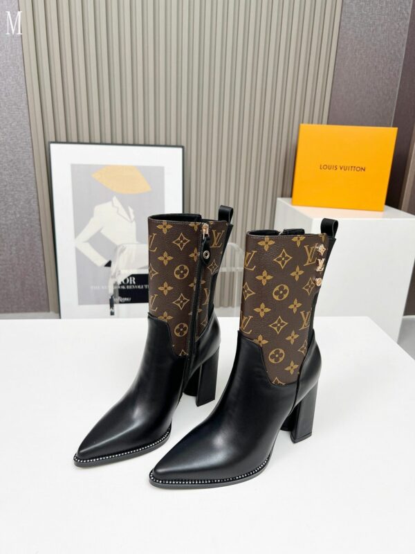 New Collection Fashion Women LV Shoes 1099