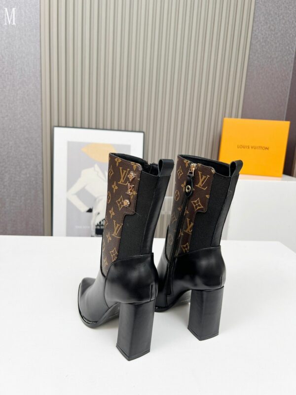 New Collection Fashion Women LV Shoes 1099