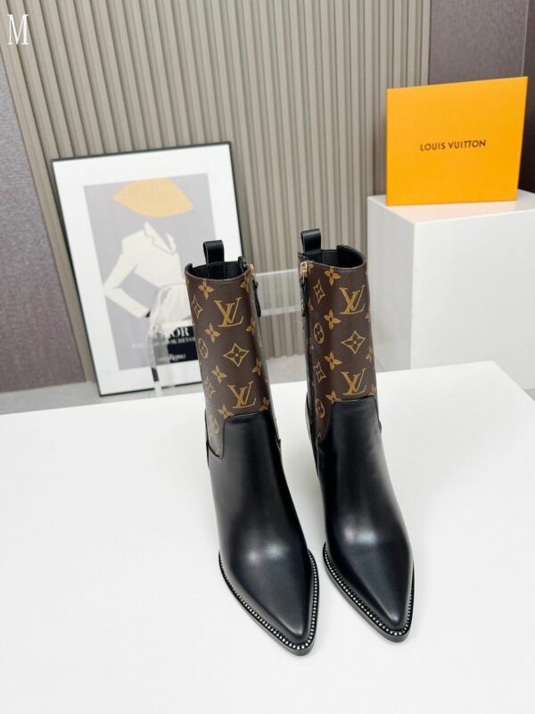 New Collection Fashion Women LV Shoes 1099