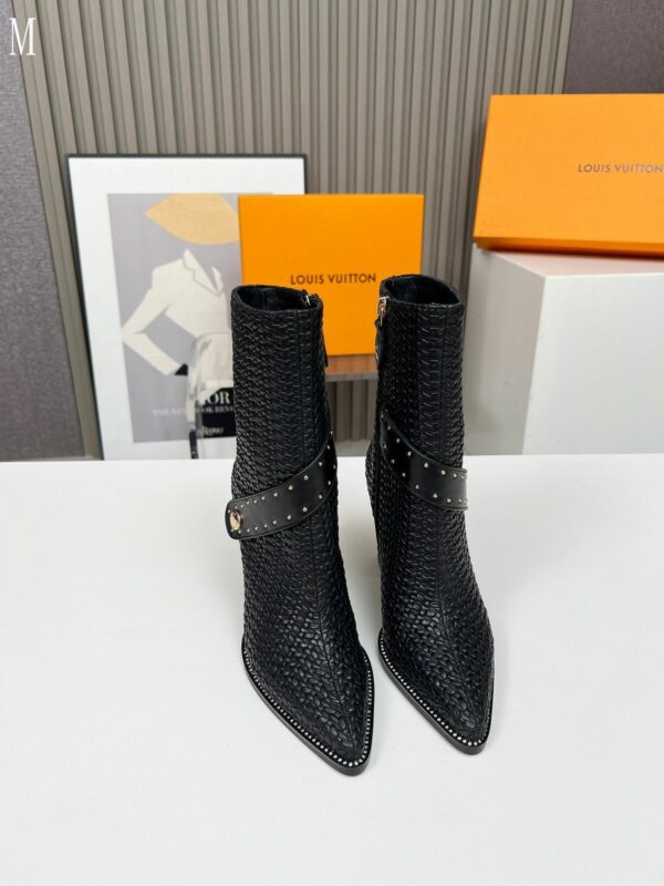 New Collection Fashion Women LV Shoes 1102