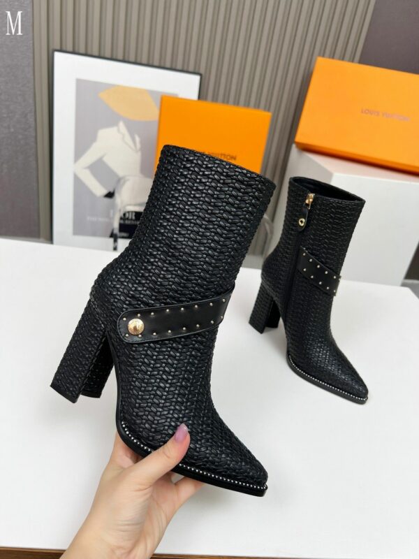 New Collection Fashion Women LV Shoes 1102