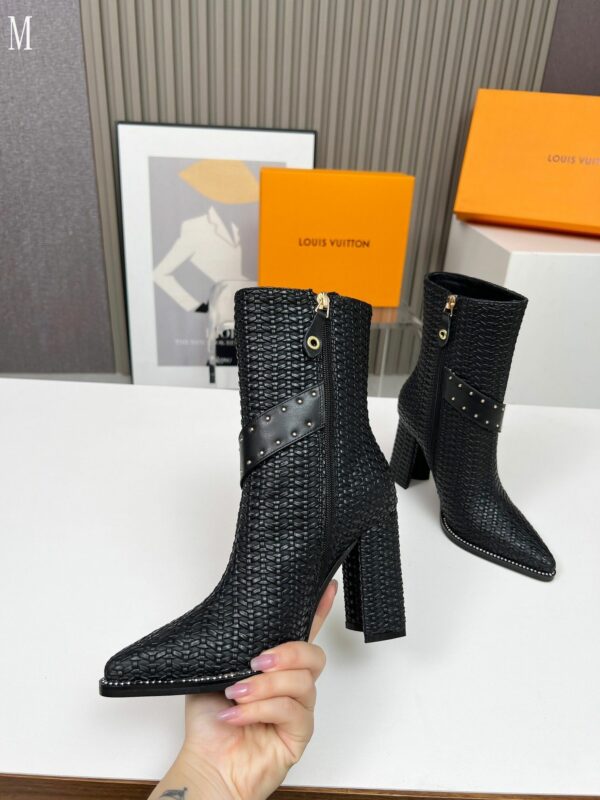 New Collection Fashion Women LV Shoes 1102