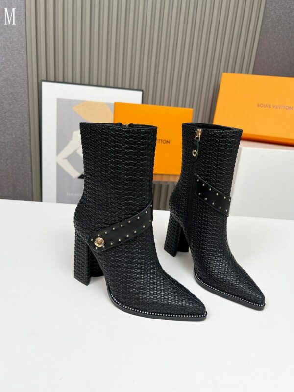 New Collection Fashion Women LV Shoes 1102