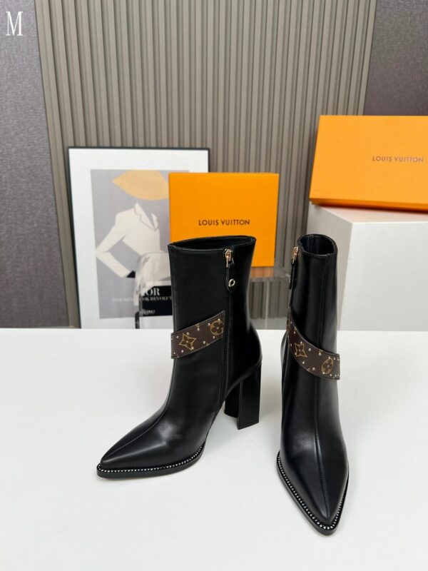 New Collection Fashion Women LV Shoes 1103