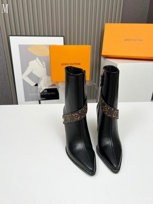 New Collection Fashion Women LV Shoes 1103