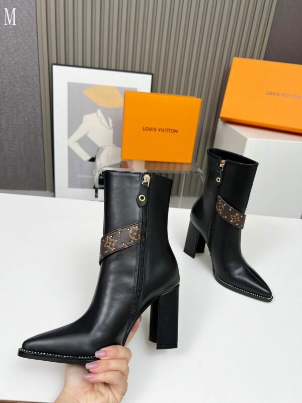 New Collection Fashion Women LV Shoes 1103