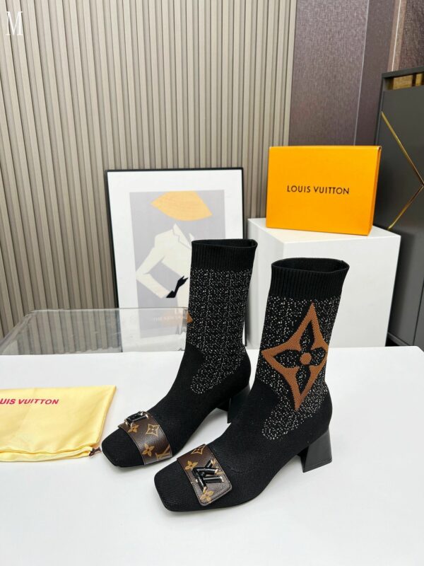 New Collection Fashion Women LV Shoes 1106